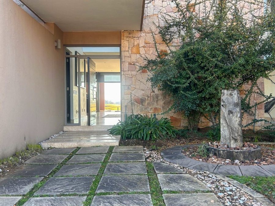 5 Bedroom Property for Sale in Waterford Golf and River Estate Free State